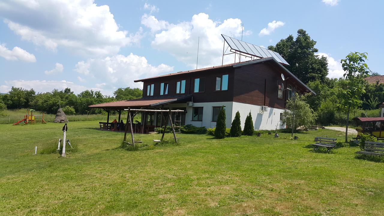 Hotel Complex Pristan In The Mountain à Shilkovtsi Extérieur photo